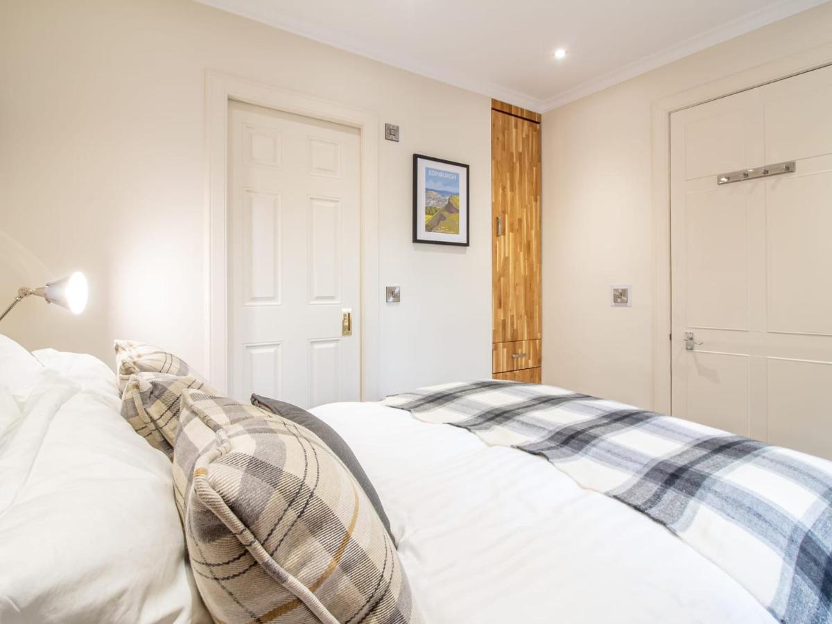 Luxury Royal Mile Apartment By The Castle - Sleeps 4 Edinburgh Exteriér fotografie
